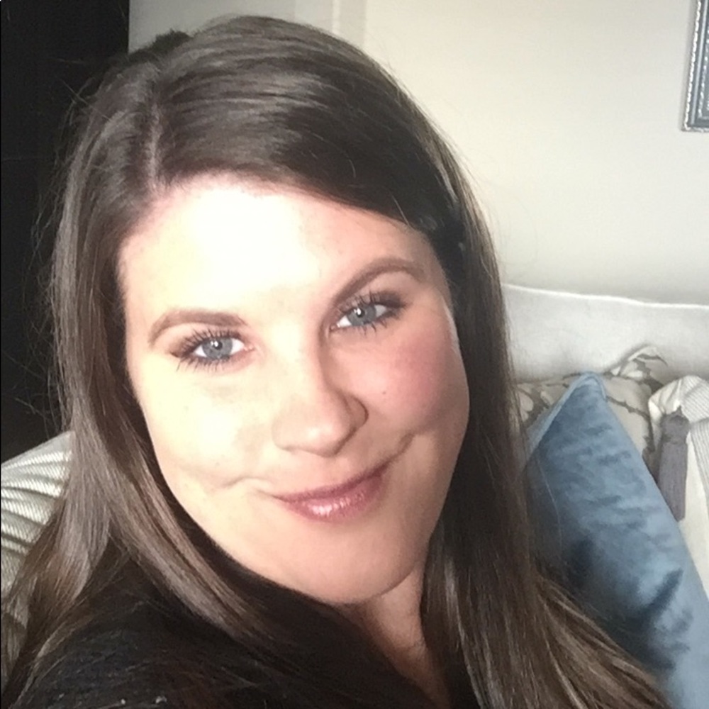 Meet your Posher, Julie